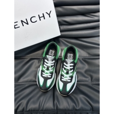 Givenchy Sneakers